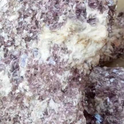 Lead-zinc lithium ore