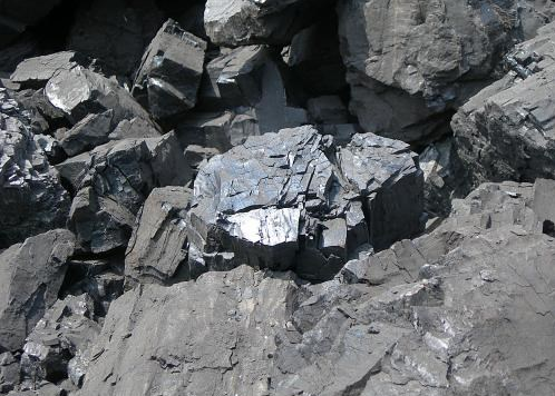 Indonesia's Nickel Exports Strong in July, China Becomes Biggest Buyer